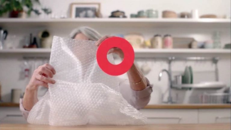 Quest Red – Bubble Wrap | TVARK