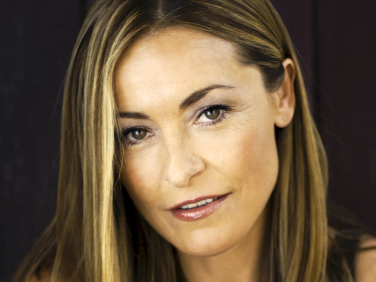 Amanda Donohoe | TVARK